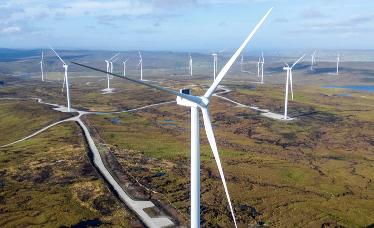 Blow to UK’s 2030 clean energy targets as SSE cuts spending on renewables
