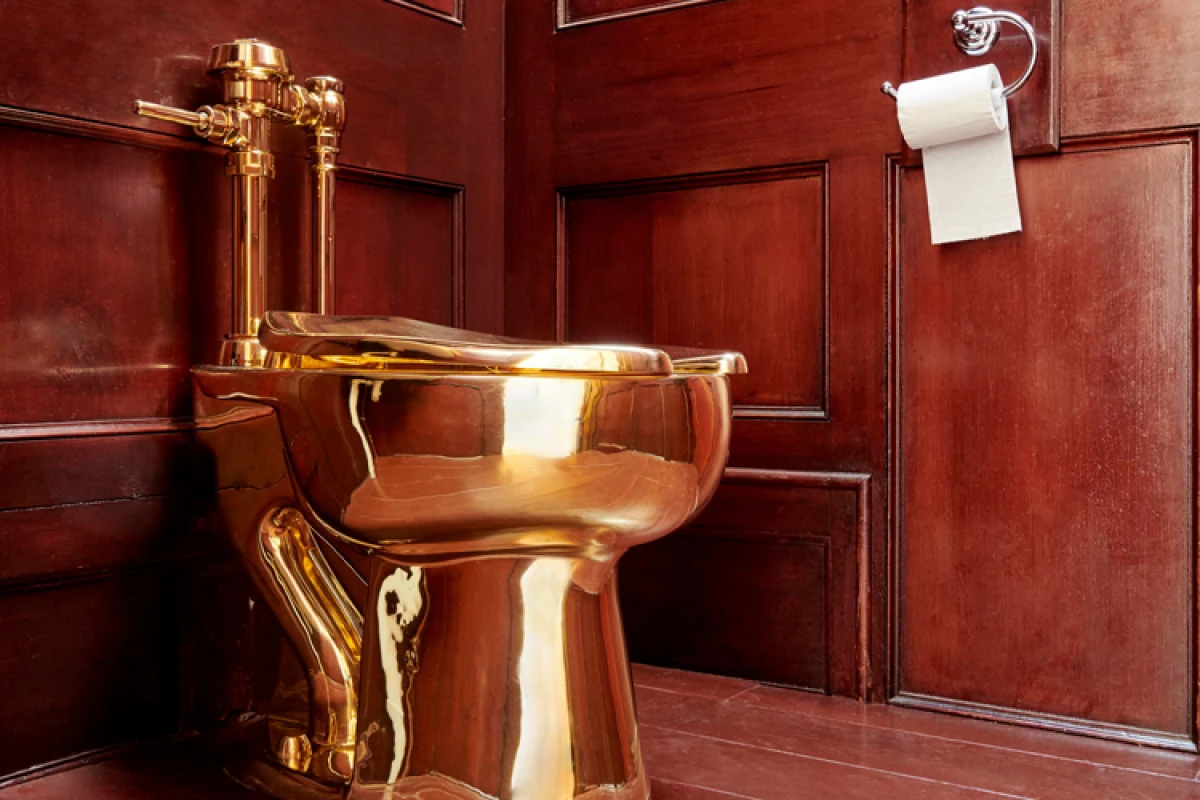 Man handed suspended sentence over role in Blenheim Palace £4.8m gold toilet heist