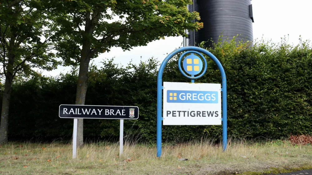 Greggs Pettigrews sign