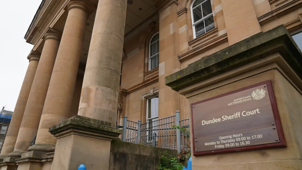 External view of Dundee Sheriff Court
