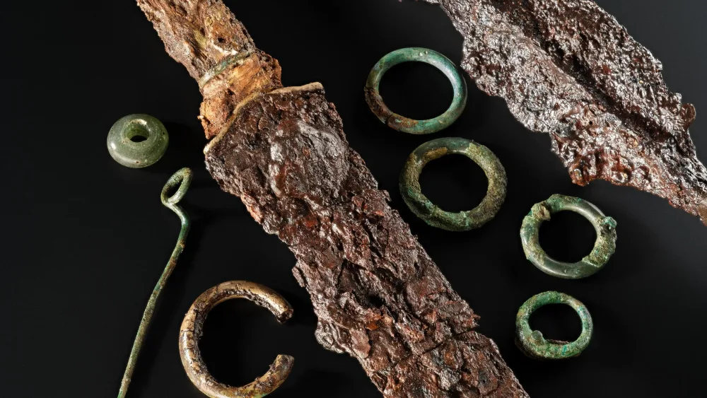 Iron Age sword, rings and other items